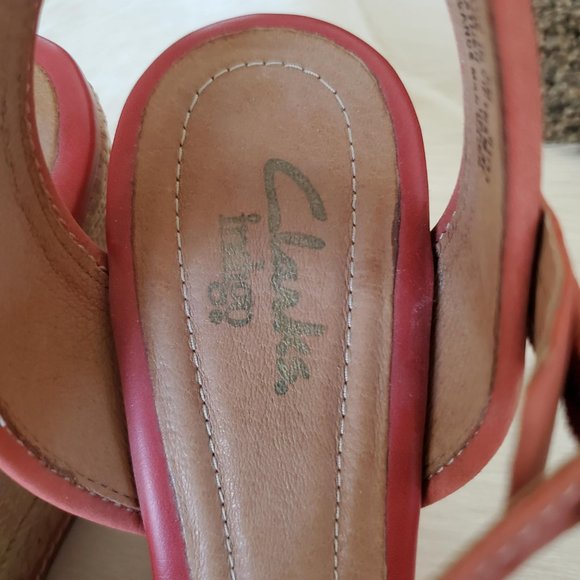 Clarks Coral Wedges - Picture 6 of 6
